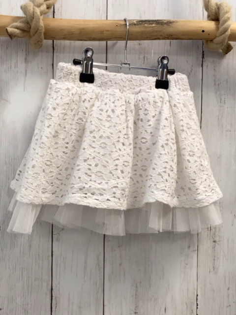 Vertbaudet  Rock Gr. 104  weiß Lochmuster Netzsaum 