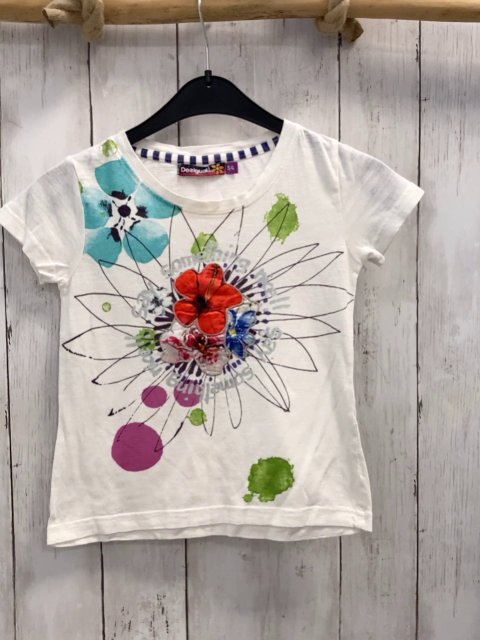 Desigual  T-Shirt  Gr. 110  weiß bunte Blumen silber glänzende Schrift 
