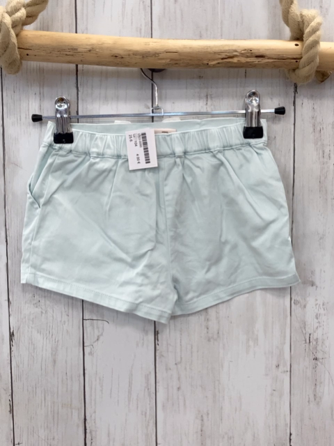  Shorts Gr. 104  hellblau weiße Schleife