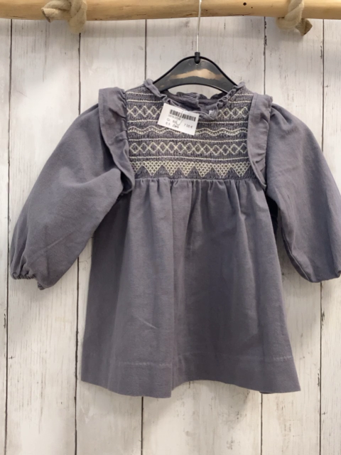 Zara  Kleid  Gr. 80  grau beige Ziernähte gesmoktes Oberteil 