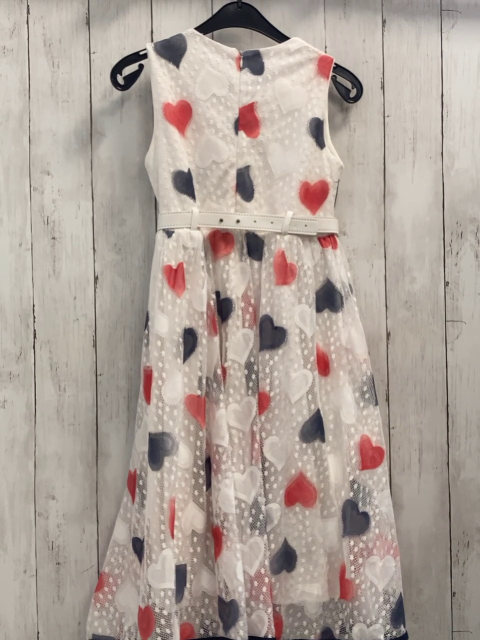   Kleid  Gr. 146/152  weiß zweilagig Lochstickerei grau weiß rote Herzen Gürtel +