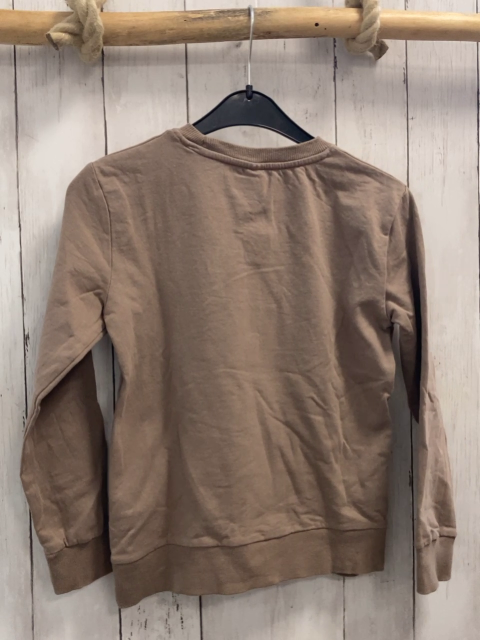 Pulli Gr. 134  beige weiße Schrift Berg
