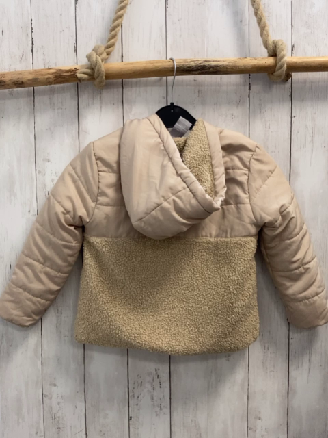 Tahari  Jacke  Gr. 104  beige mit Teddybereichen + -futter 