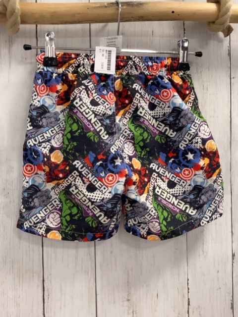   Badeshorts  Gr. 98  bunte Comicbilder Avengers 