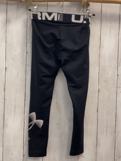 Under Armour  Sportleggings  Gr. 116  schwarz hellgraue Schrift 