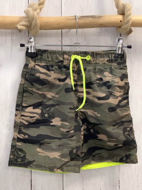  Badeshorts Gr. 110  oliv beige schwarz camouflage gelbe Kordel