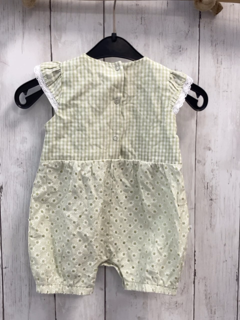   Playsuit Gr. 74  hellgrün weiß kariert + mint grün weiße Blumen 
