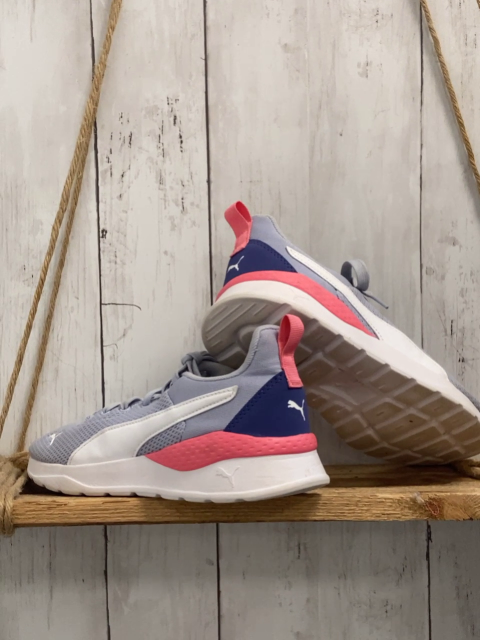 Puma  Schuhe  Gr. 38  grau lila + hellrote Ferse weiße Sohle 