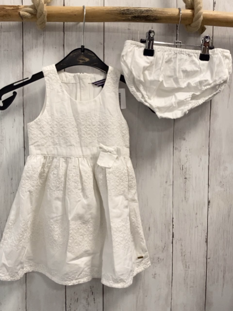 2tlg Tommy Hilfiger  Kleid + Höschen  Gr. 86  weiß Blumenstickerei 