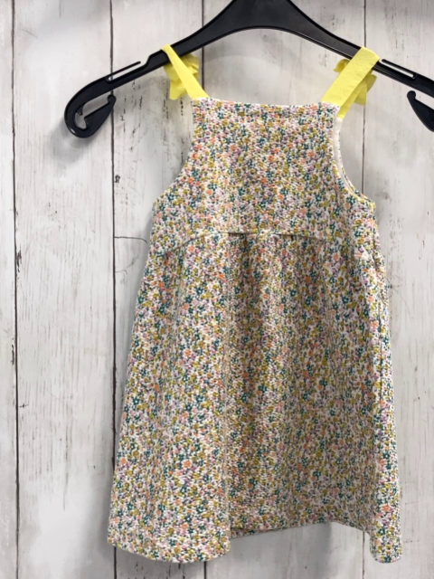 Zara  Kleid  Gr. 92  weiß Struktur kleine bunte Blumen gelbe Träger 