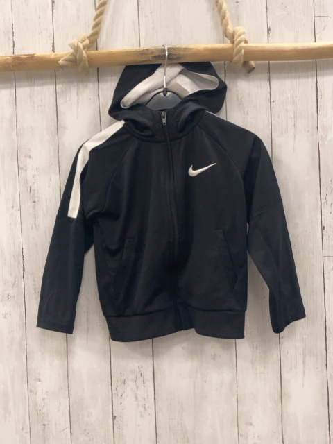 Nike Joggingjacke Gr. 104  schwarz weiß