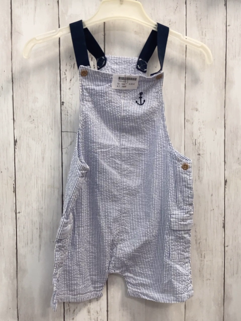 H&M  Latzshorts  Gr. 104  hellblau weiße Streifen dunkelblaue Träger 