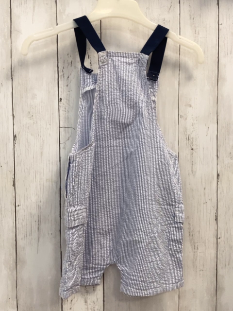 H&M  Latzshorts  Gr. 104  hellblau weiße Streifen dunkelblaue Träger 