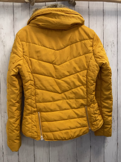 S´ Oliver  Winterjacke Gr. M  mais abtrennbarer Fellkragen 