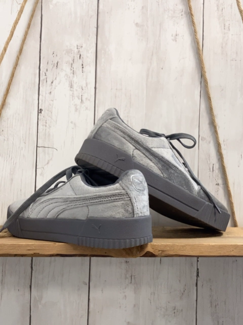 Puma  Schuhe  Gr. 37  hellgrau Samt 