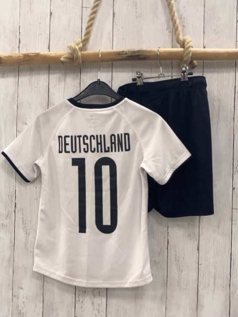 2tlg h&M  Sportset  Gr. 122/128  weiß grau schwarz Deutschland 