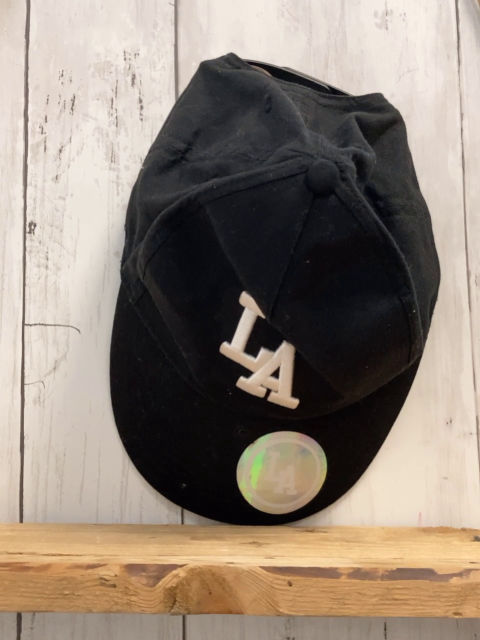 H&M  Kappe  Gr. 134/152  schwarz weiße Schrift 