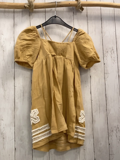 Zara  Kleid  Gr. 128  ocker + weiße Häkelpalmen 