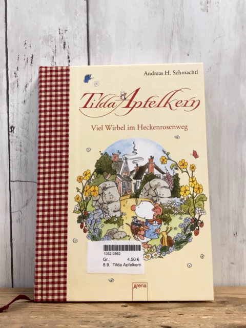 Tilda Apfelkern  Buch Viel Wirbel im Heckenrosenweg 