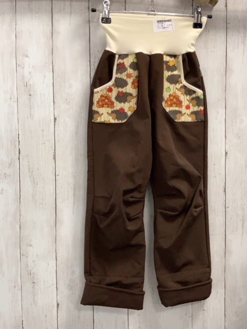 Babauba  Softshellhose  Gr. 110  braun gefüttert beige Bund + Taschen mit Igeln + Früche 