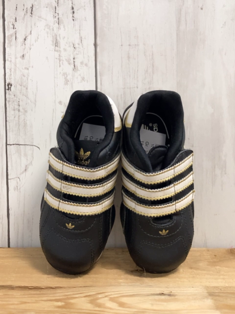 Adidas  Schuhe  Gr. 22  schwarz weiß goldene Streifen 