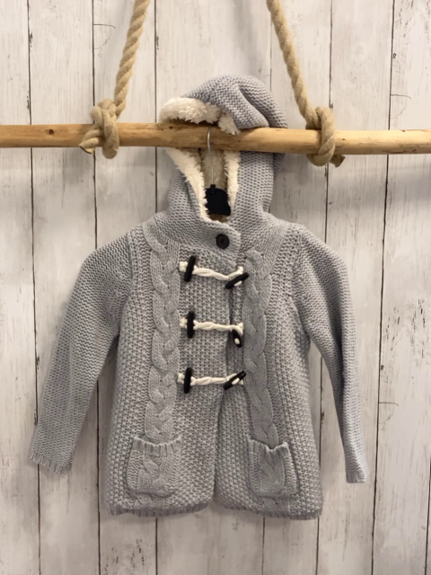   Strickjacke  Gr. 98  hellgrau Zöpfe Kapuze Knebelknöfe weißes Teddyfutter 