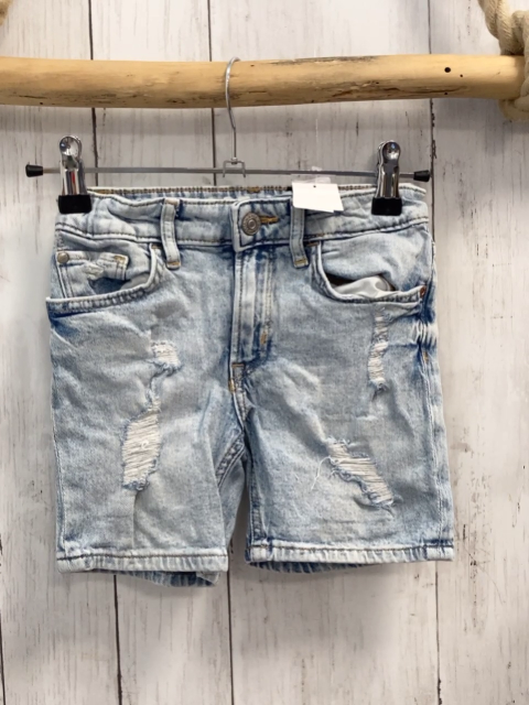 H&M Shorts Gr. 104  hellblau Jeans Bund verstellbar used Look