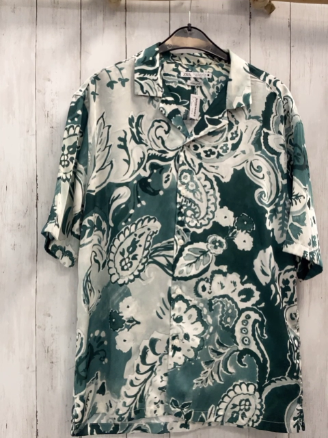 Zara  Sommerhemd Gr. M weiß grün oliv Druck