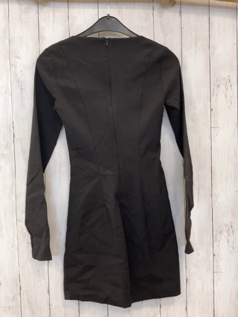 neu Zara  Kleid Gr. XS schwarz