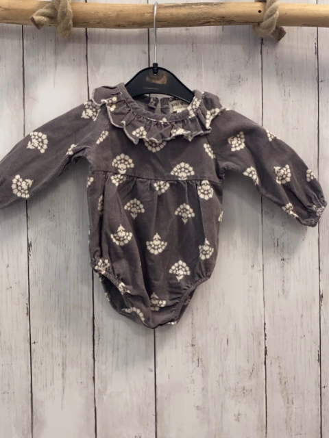  Bluse Gr. 62  grau Kord beige Blumen Bodyunterteil