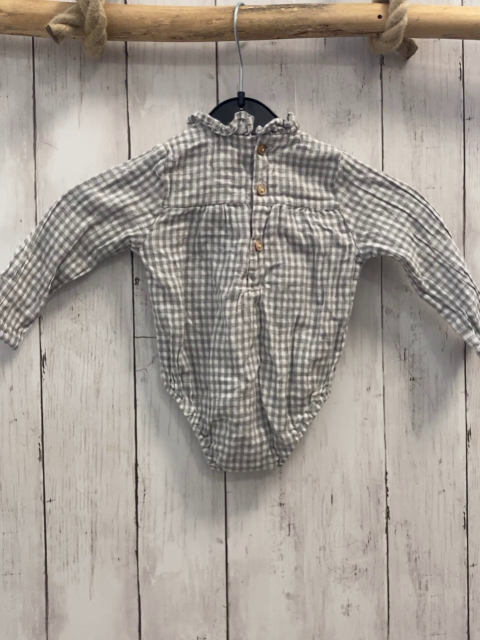 zara Bluse Gr. 68  grau weiß kariert Bodyunterteil