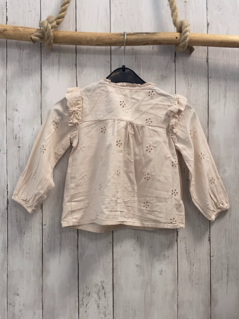 zara Bluse Gr. 104  rosa gestickte Blumen Lochmuster