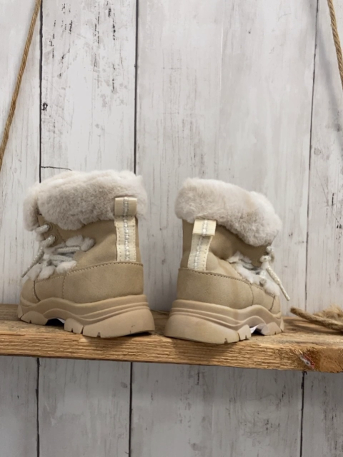 Zara  Boots  Gr. 22  beige  hellgrau Plüsch Schnürsenkel mit silber Glitzer 