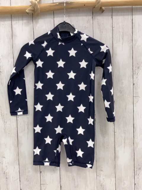 neu Next  UV-Schutzoverall Gr. 104  blau weiße Sterne 