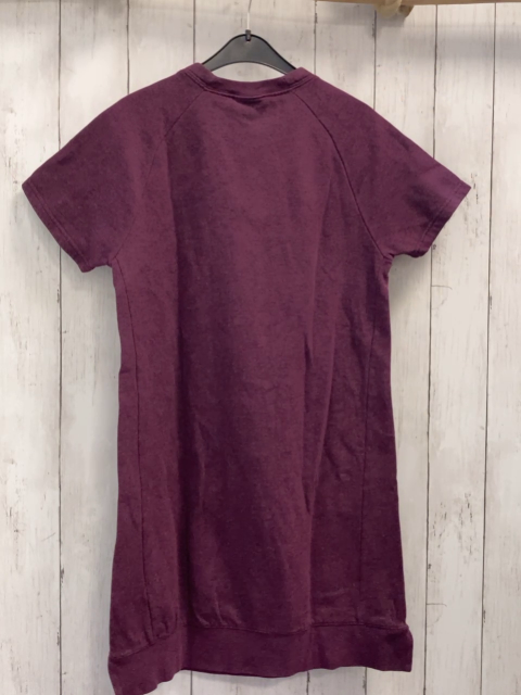 Nike  Kleid  Gr. 158  brombeere rosa Schrift 