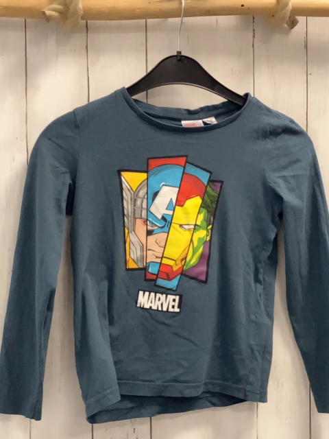 Marvel  Langarmshirt  Gr. 134  grau Marvelköpfe 