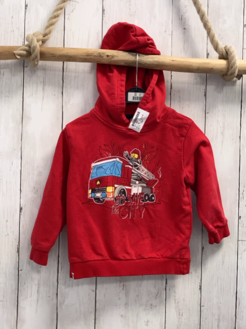 Lego Pullover  Gr. 104  rot Kapuze Feuerwehrmotiv 