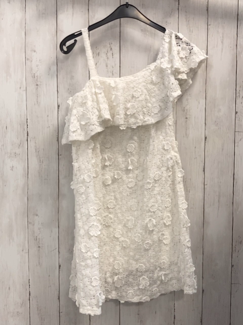 Zara  Kleid  Gr. 152  weiß Überkleid mit Glumen + Rosetten 