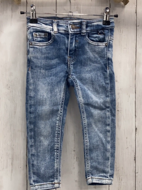 Reserved  Hose  Gr. 98  blau Jeans Bund verstellbar 