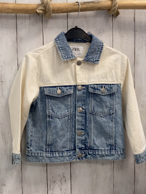 Zara  Jeansjacke  Gr. 116  blau / weiß 