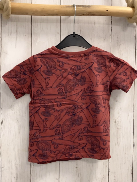 Vertbaudet  T-Shirt  Gr. 92  rostrot graue Skateboards + Fahrräder 