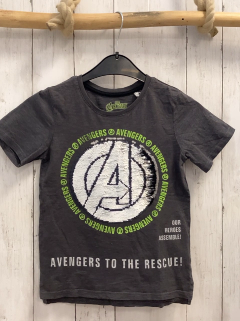   T-Shirt Gr. 128  grau Pailettenbild Schrift Avengers 