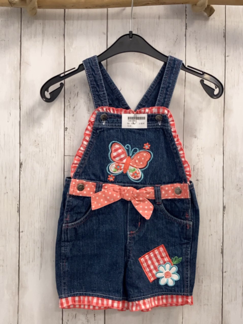   Latzshorts Gr. 104  blau Jeans + rot weiß karierter Bund Schmetterling 