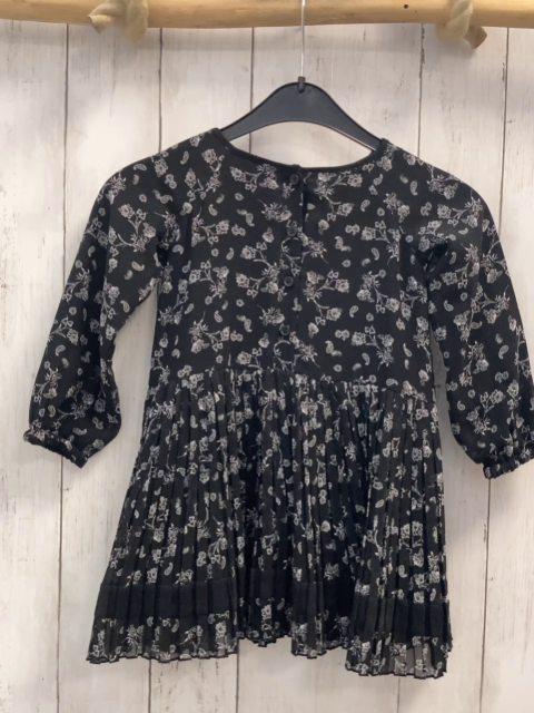   Kleid  Gr. 92  schwarz hellgraue Blumen crincled Rock