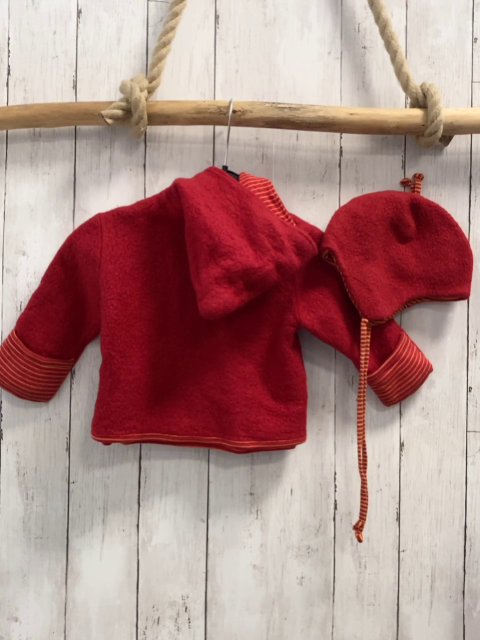 2tlg Hess Natur  Jacke + Mütze  Gr. 74   rot 100 % Schurwolle mit orange rot gestreiftem Futter 