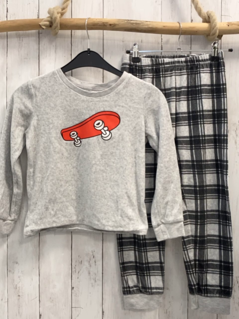 2tlg Schlafanzug Gr. 140  grau kariert + hellgrau Auto Nicky