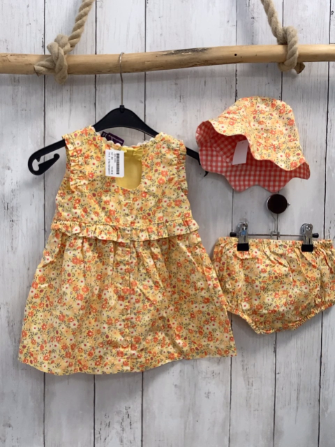 3 tlg Sergent Major  Kleid Höschen + Hut  Gr. 80  gelb blumen Rüschen 