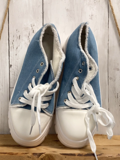   Leinenschuhe  Gr. 38  hellblau Jeans weiße dicke Sohle 