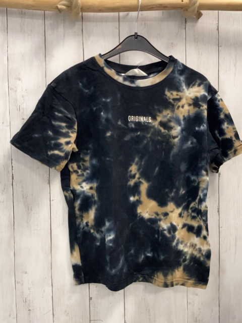 H&M  T-Shirt  Gr. 140  schwarz beige weiß gemustert weiße Schrift 