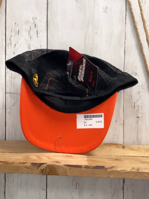 neu  Kappe  braun hellrot + schwarzes Netz 